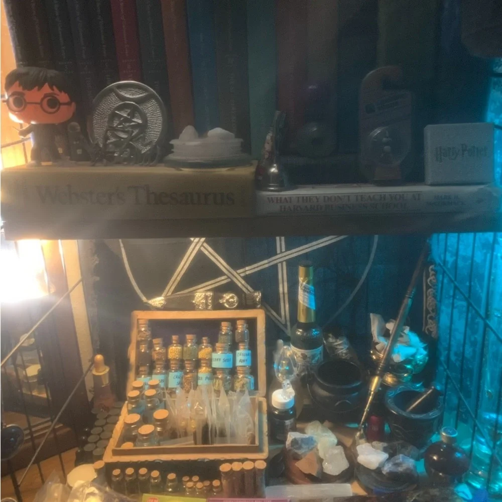 Altar items - Picture 2 of 2
